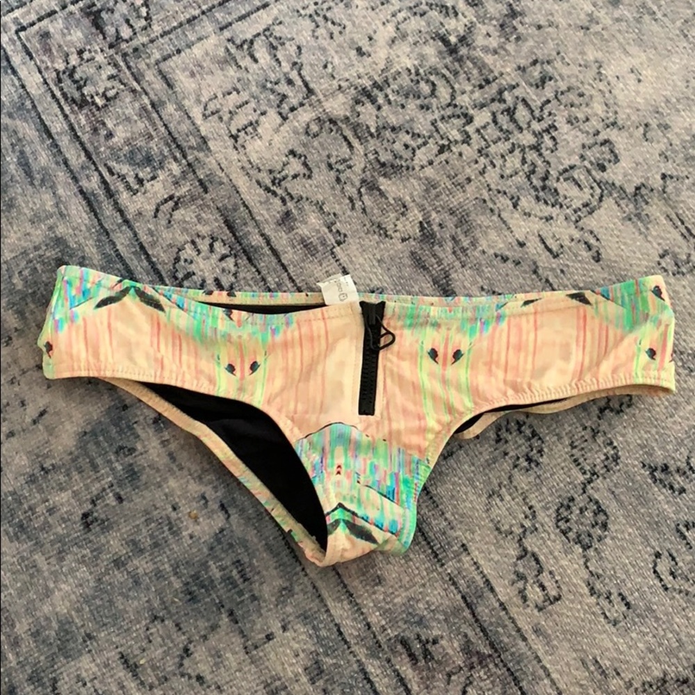 Tavik bikini bottom